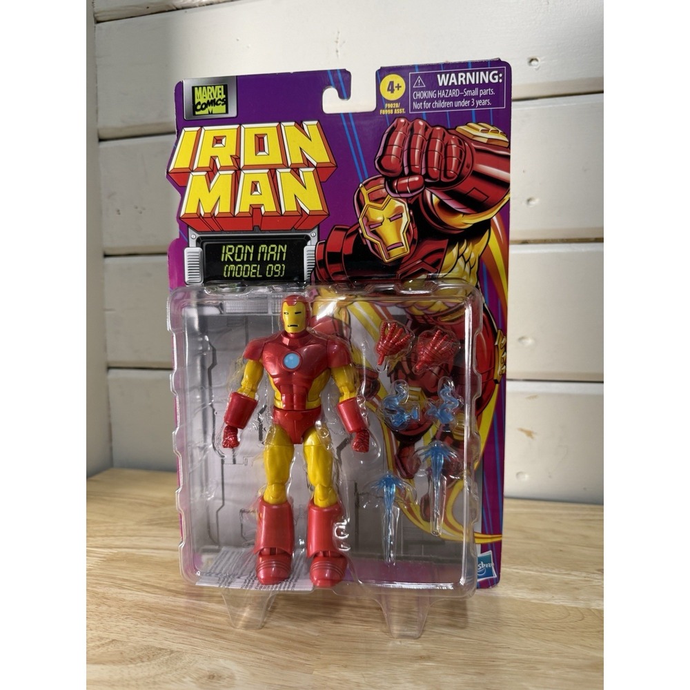 Hasbro Marvel Iron Man Model 09 Action Figure Comic Book- Slight Box Damage